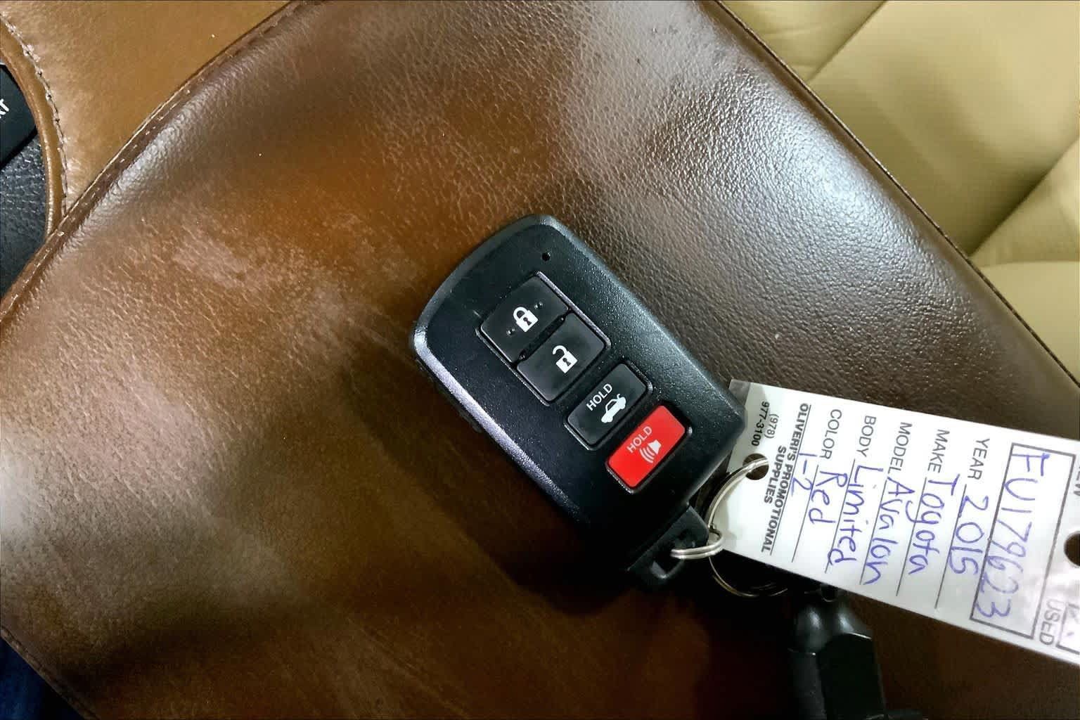 Used 2015 Toyota Avalon Limited FWD image 15