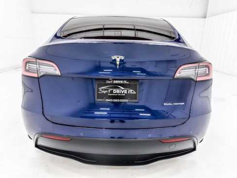 Used 2021 Tesla Model Y Long Range AWD/4WD image 6
