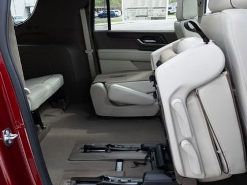 New 2026 GMC Yukon XL Denali w/ Sun & Power Step Package image 31