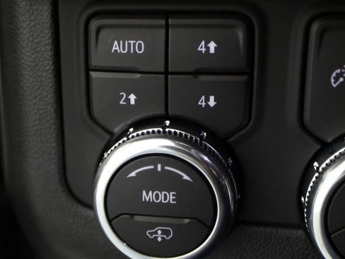 Used 2026 GMC Yukon Denali Ultimate image 31