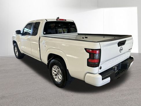 Certified 2024 Nissan Frontier SV w/ Technology Package AWD/4WD image 37