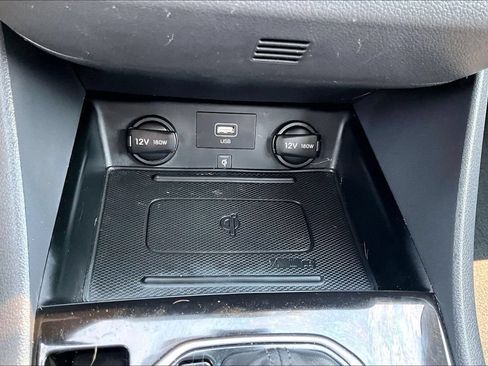 Used 2020 Hyundai Ioniq SEL FWD image 32