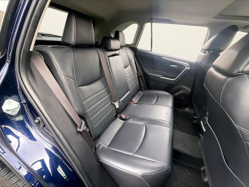 Used 2020 Toyota RAV4 XLE Premium image 25