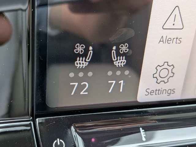 New 2026 Volkswagen Atlas SE FWD image 25