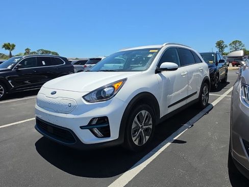 Used 2019 Kia Niro EX FWD image 4