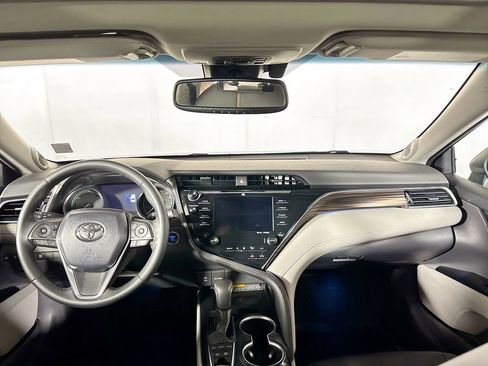 Used 2018 Toyota Camry XLE w/ Audio Package FWD image 12