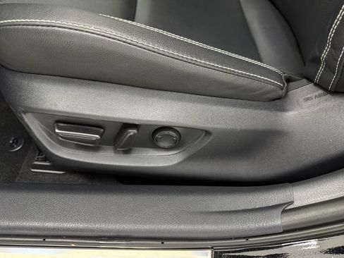 Used 2025 Toyota Camry SE FWD image 28