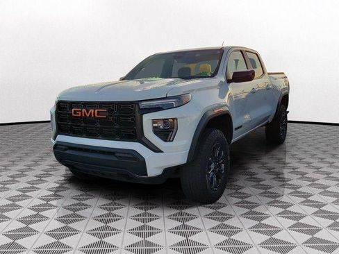 Used 2023 GMC Canyon Elevation RWD image 3