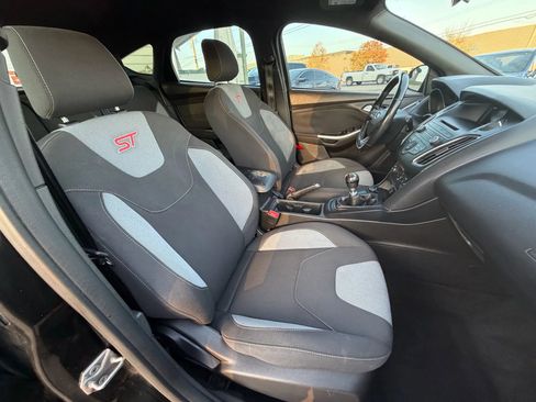 Used 2015 Ford Focus ST image 32