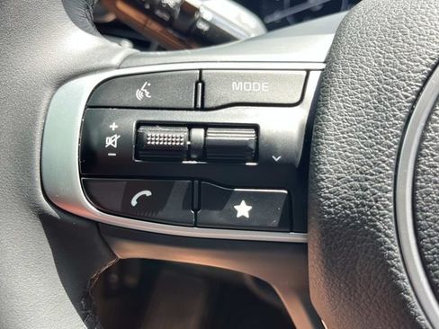 Used 2025 Kia Sportage SX FWD image 37