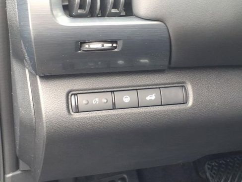 New 2026 Nissan Pathfinder SL AWD/4WD image 19