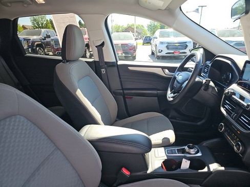 Used 2021 Ford Escape SE w/ Cold Weather Package image 23