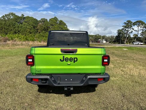 New 2026 Jeep Gladiator Sport AWD/4WD image 4