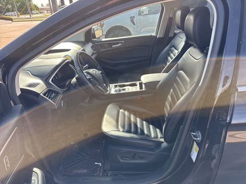 Used 2021 Ford Edge SEL w/ Convenience Package image 6