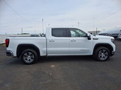 Used 2025 GMC Sierra 1500 SLT AWD/4WD image 8