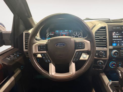 Used 2018 Ford F150 King Ranch w/ Equipment Group 601A Luxury AWD/4WD image 13