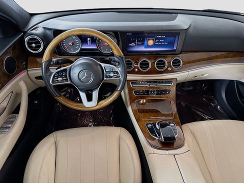 Used 2019 Mercedes-Benz E 300 w/ Convenience Package image 17