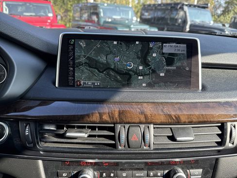 Used 2014 BMW X5 xDrive35d image 22