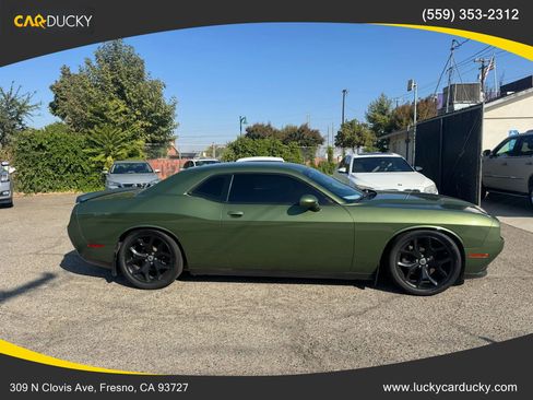 Used 2018 Dodge Challenger SXT Plus image 4