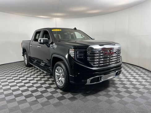 Used 2026 GMC Sierra 1500 Denali w/ Technology Package AWD/4WD image 6
