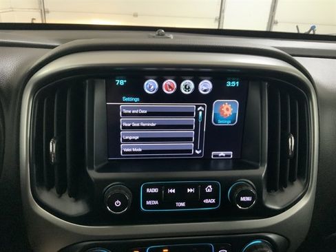 Used 2017 Chevrolet Colorado LT AWD/4WD image 30