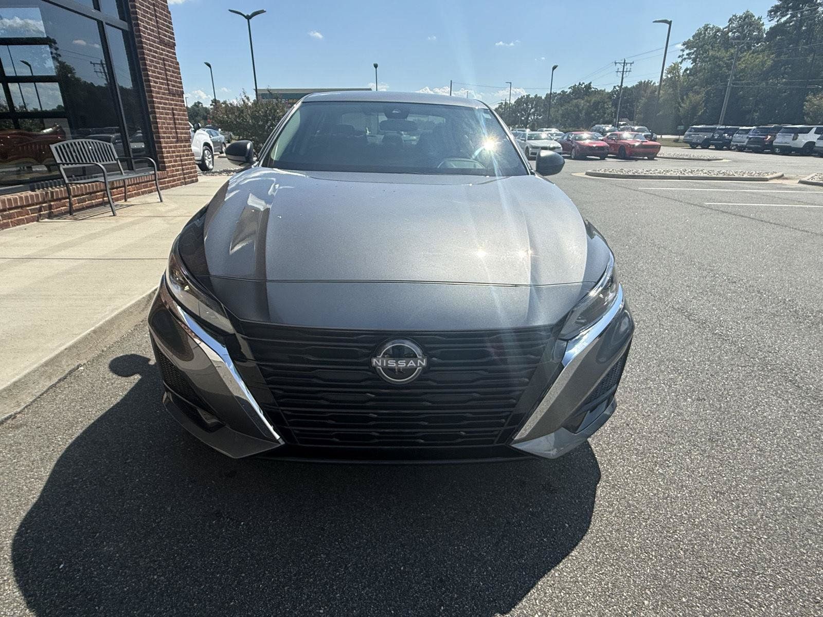 Used 2025 Nissan Altima 2.5 S FWD image 25