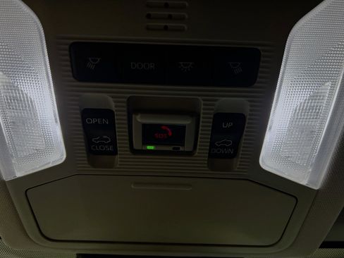 Used 2024 Toyota RAV4 XLE w/ Convenience Package image 21