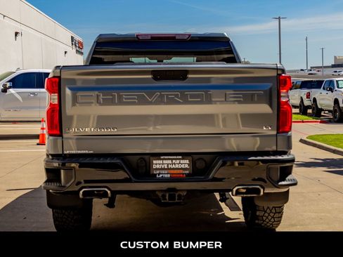 Used 2019 Chevrolet Silverado 1500 LT Trail Boss image 7