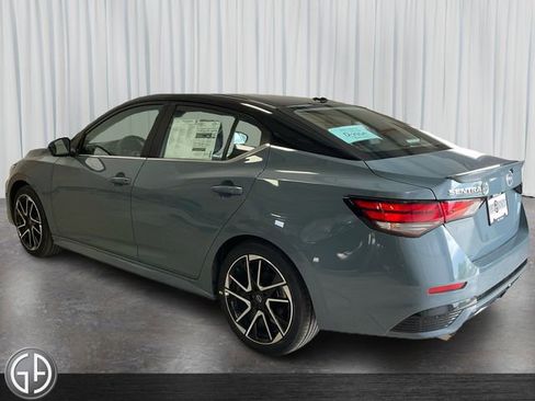 New 2025 Nissan Sentra SR w/ SR Premium Package image 7