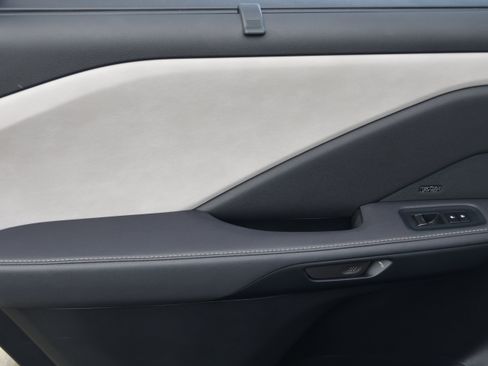 Certified 2026 Lexus TX 350 AWD w/ Technology Package image 37