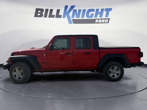 Used 2020 Jeep Gladiator Sport w/ Quick Order Package 24S image 2