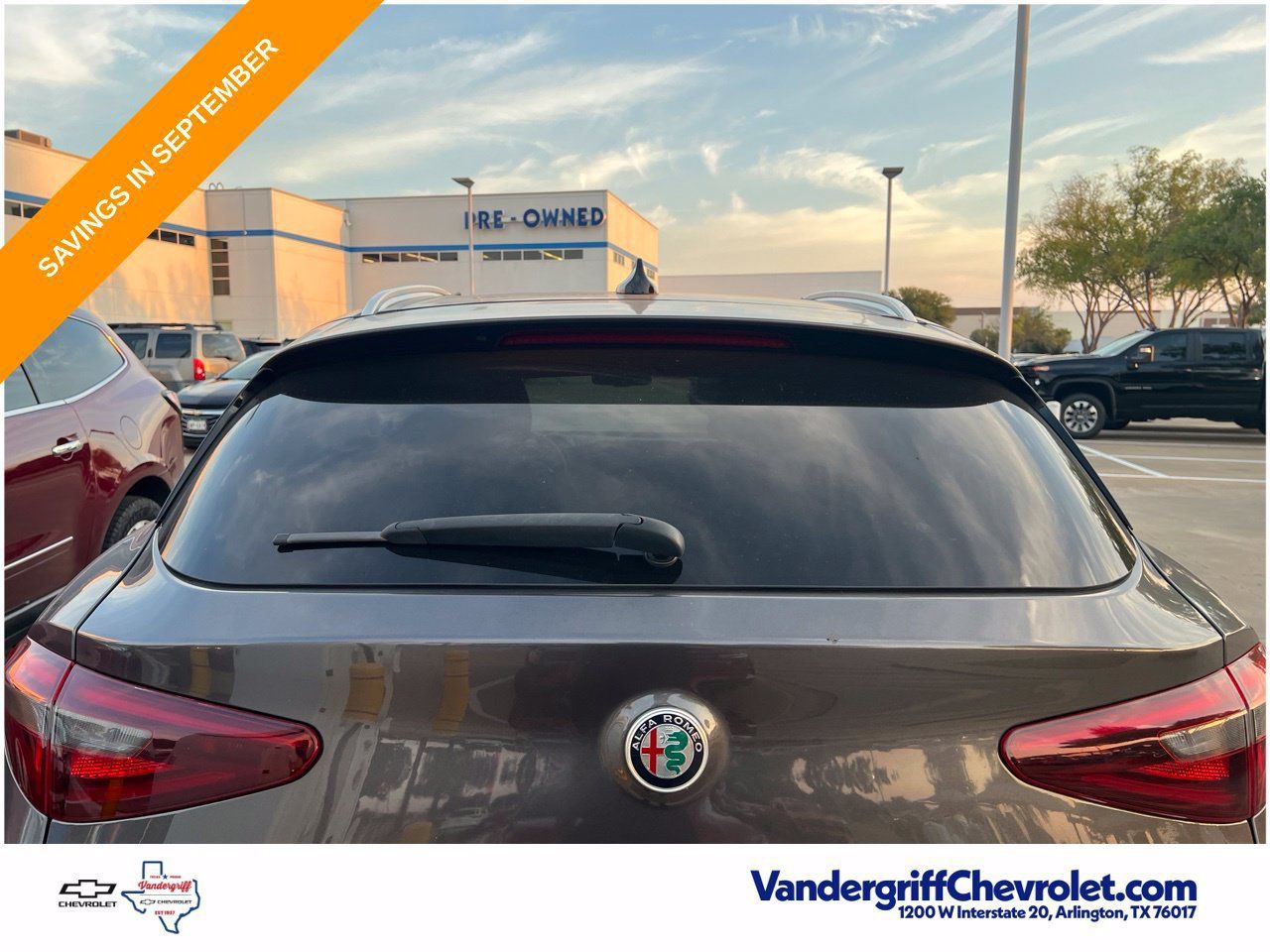 Used 2018 Alfa Romeo Stelvio Ti AWD/4WD image 11
