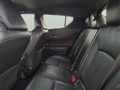 Used 2019 Toyota C-HR Limited image 10