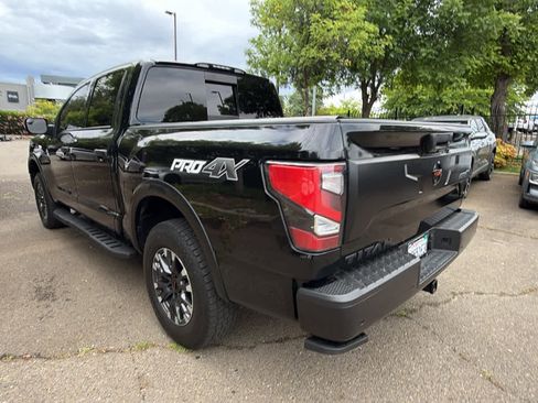 Used 2021 Nissan Titan PRO-4X w/ Pro-4x Convenience Package AWD/4WD image 7