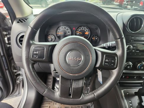 Used 2017 Jeep Patriot Latitude image 6