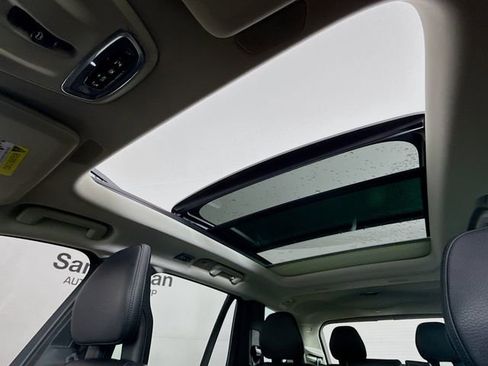 Used 2018 Volvo XC90 T6 Momentum w/ Convenience Package image 22