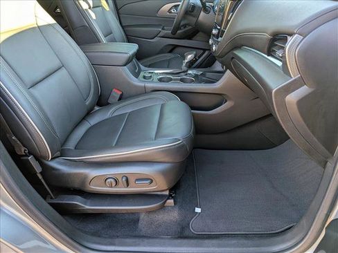 Certified 2023 Chevrolet Traverse Premier w/ Redline Edition image 20