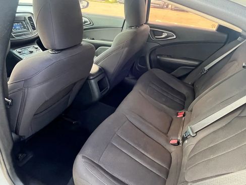Used 2015 Chrysler 200 Limited image 24