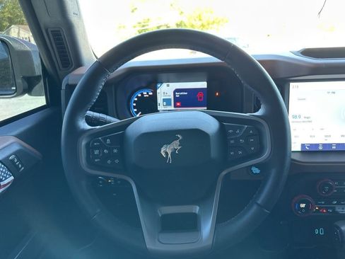 Used 2024 Ford Bronco Outer Banks AWD/4WD image 12