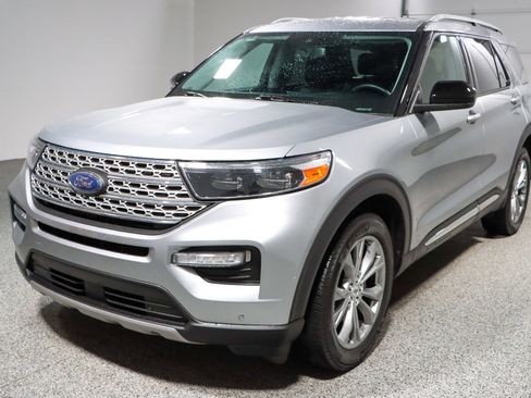 Used 2023 Ford Explorer Limited AWD/4WD image 33