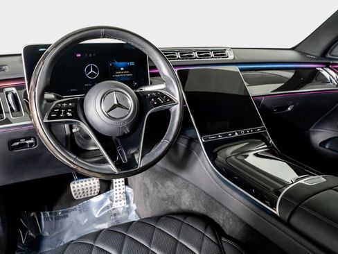Used 2024 Mercedes-Benz S 580 4MATIC Sedan image 34