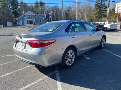 Used 2016 Toyota Camry SE image 50