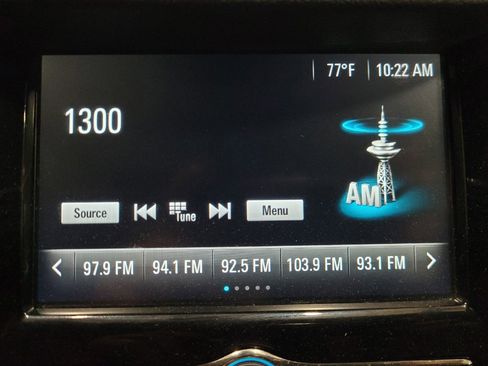 Used 2017 Chevrolet Trax LT w/ LT Convenience Package AWD/4WD image 25