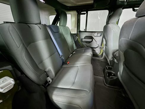 Used 2022 Jeep Wrangler Unlimited Sport AWD/4WD image 31