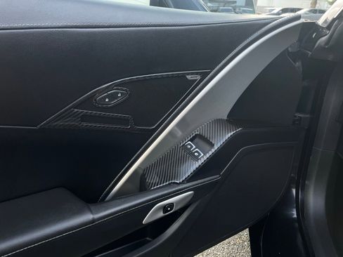 Used 2019 Chevrolet Corvette Stingray Coupe w/ 1LT image 23