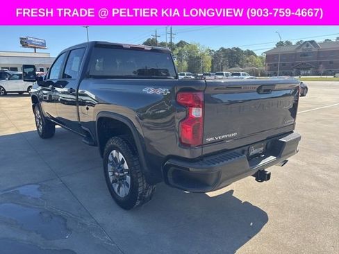 Used 2024 Chevrolet Silverado 2500 Custom image 6