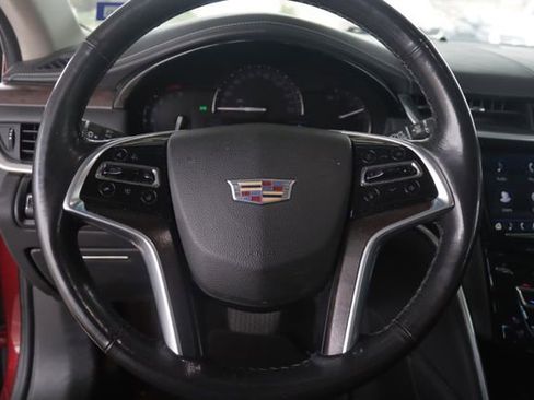 Used 2019 Cadillac XTS Luxury image 10