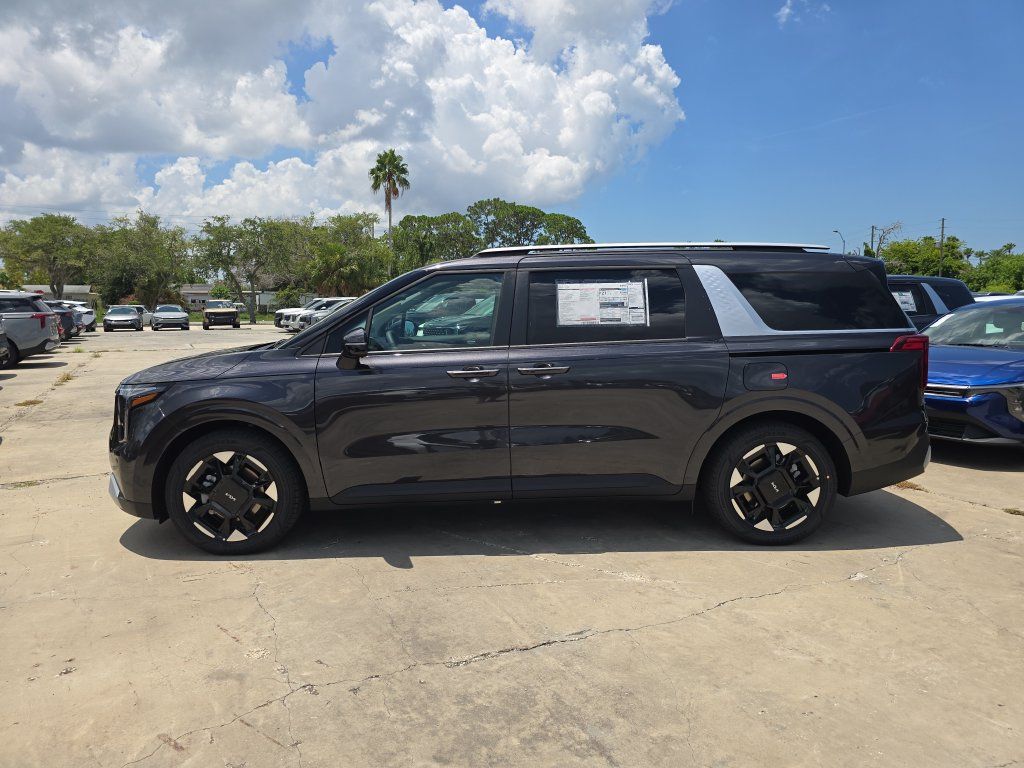 New 2027 Kia Carnival EX FWD image 5