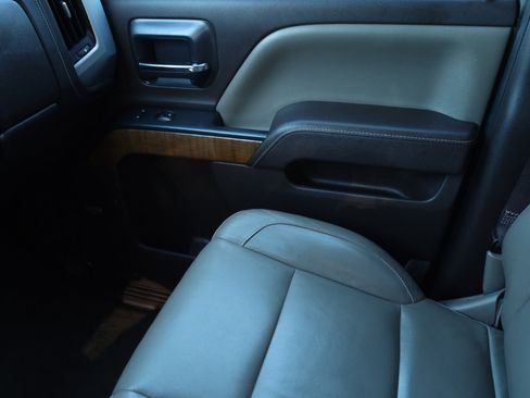 Used 2017 GMC Sierra 1500 SLT w/ SLT Premium Package image 14