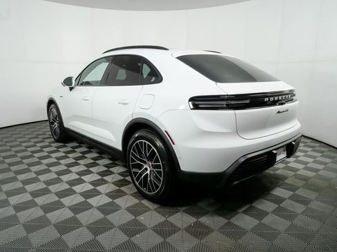 New 2025 Porsche Macan 4S Electric image 3